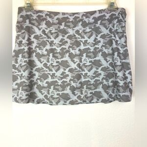 Champion Seagull Bird print stretch skort w/ inner pocket